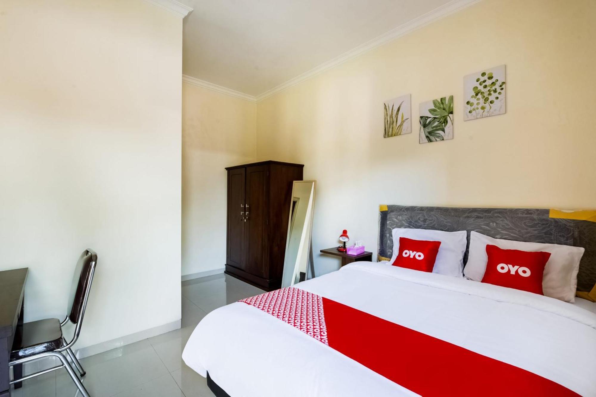 Oyo Life 3398 Griya Rm 19 Syariah Hotel Surabaya Bagian luar foto